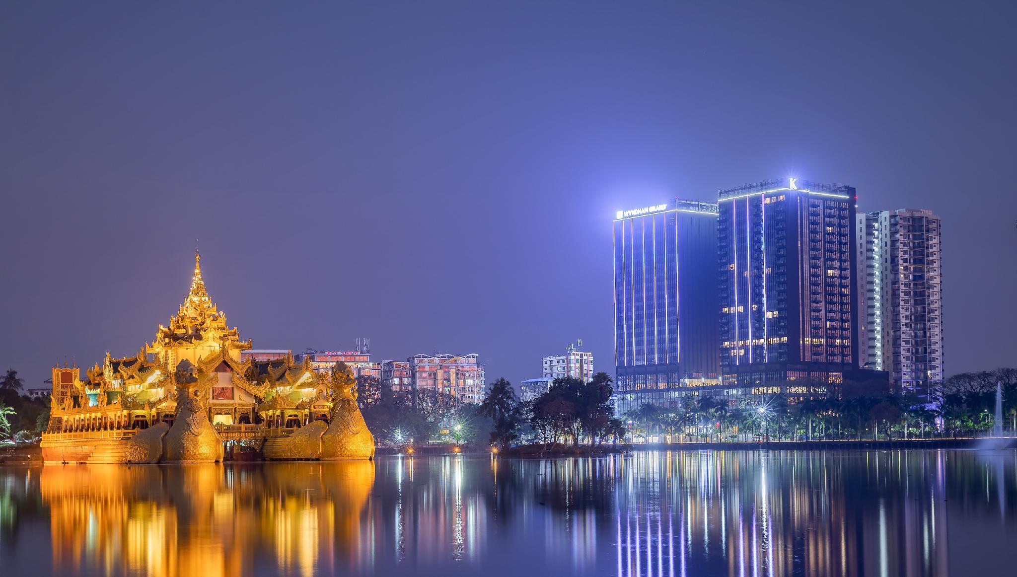 Wyndham Grand Yangon Hotel Eksteriør billede