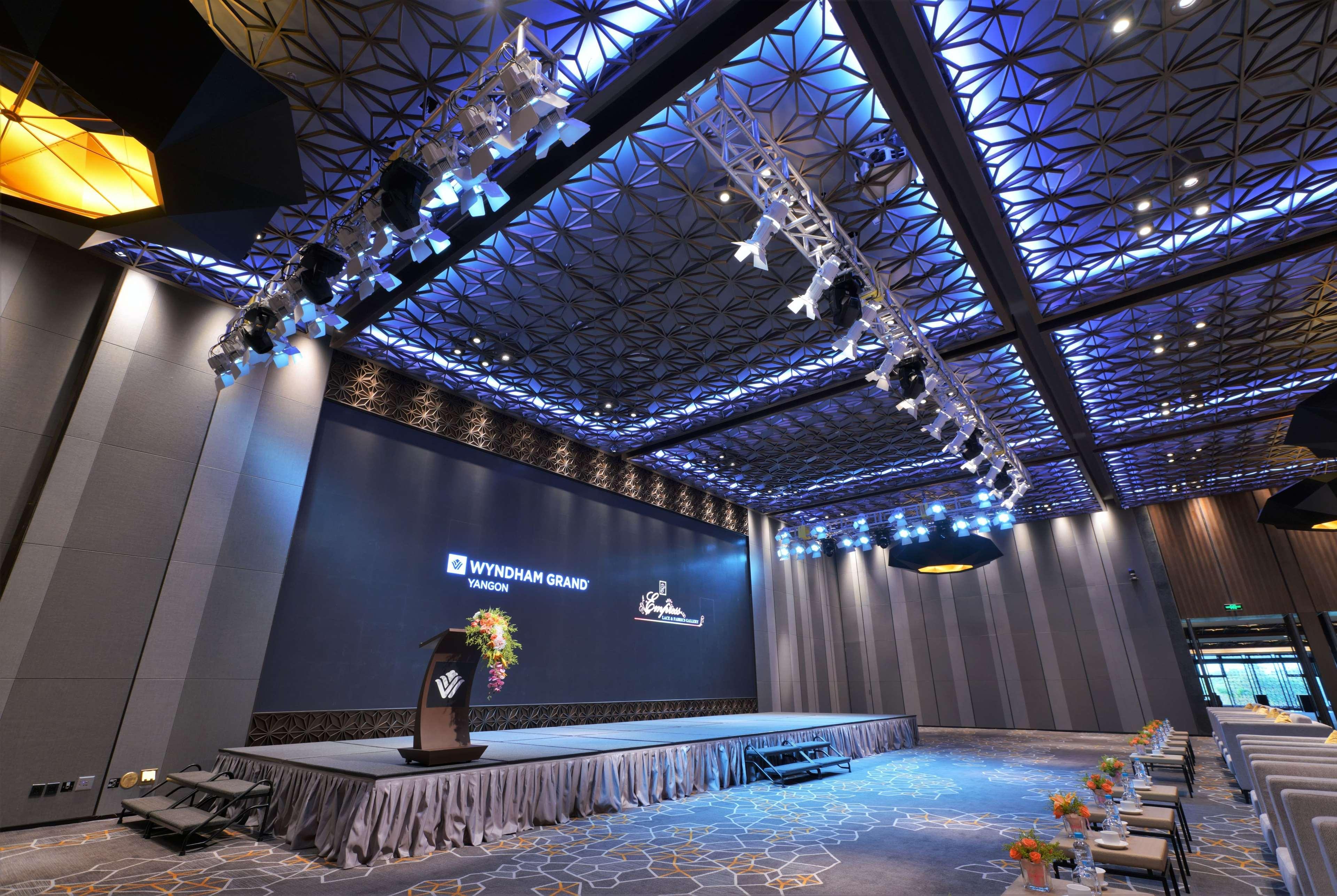 Wyndham Grand Yangon Hotel Eksteriør billede