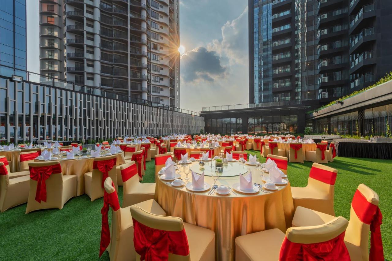 Wyndham Grand Yangon Hotel Eksteriør billede